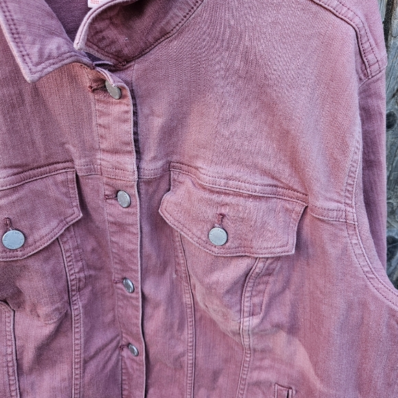 EVRI Dusty Rose Denim Jacket with Button Front Size 2X - Picture 5 of 16